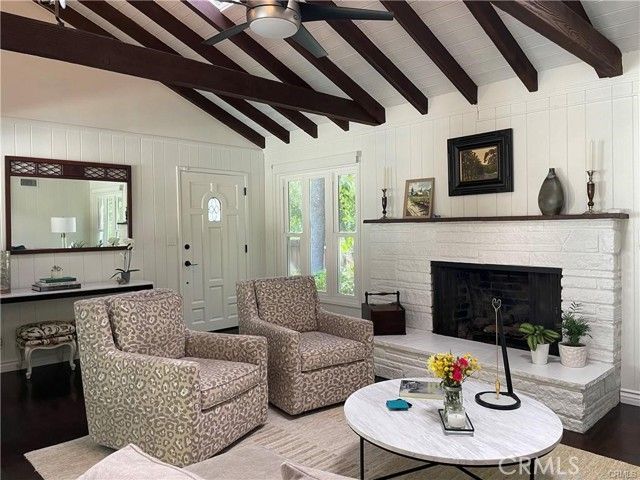 19631 Rosita Street, Tarzana (los Angeles), CA 91356