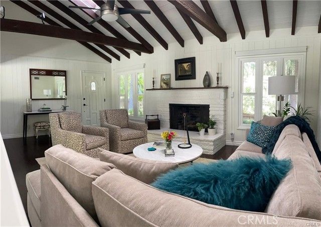 19631 Rosita Street, Tarzana (los Angeles), CA 91356