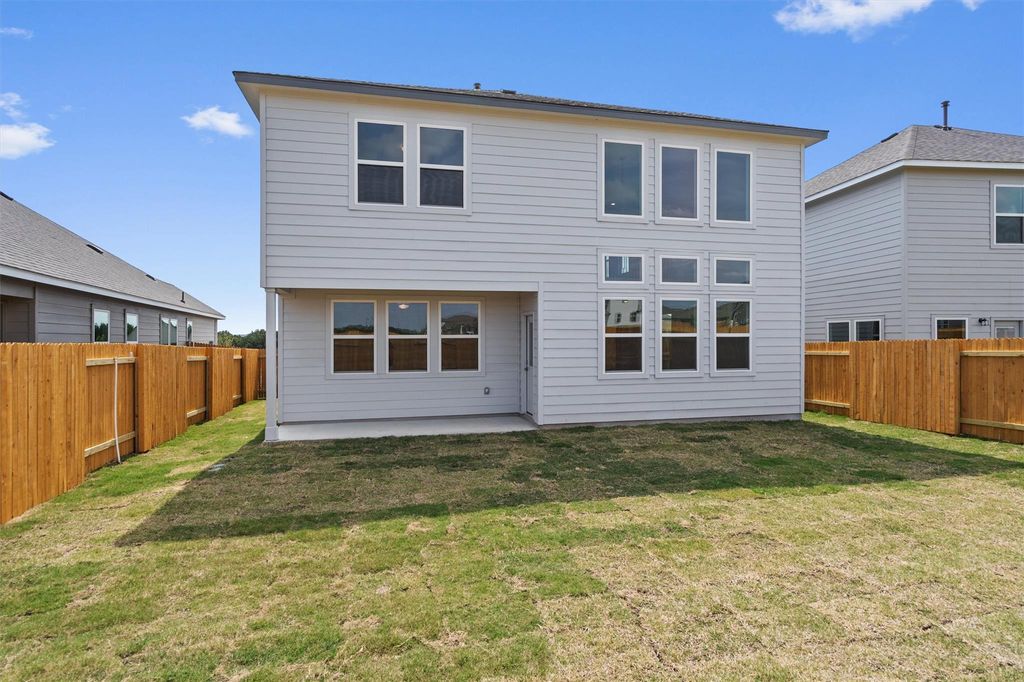 228 Ironshoe TRL, Liberty Hill, TX 78642
