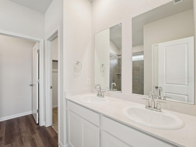 502 Cyprus Row CT, Hutto, TX 78634