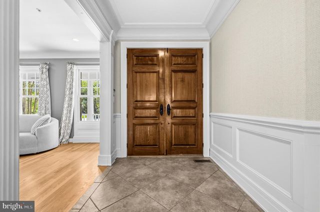 9421 HOLLAND AVE, Bethesda, MD 20814