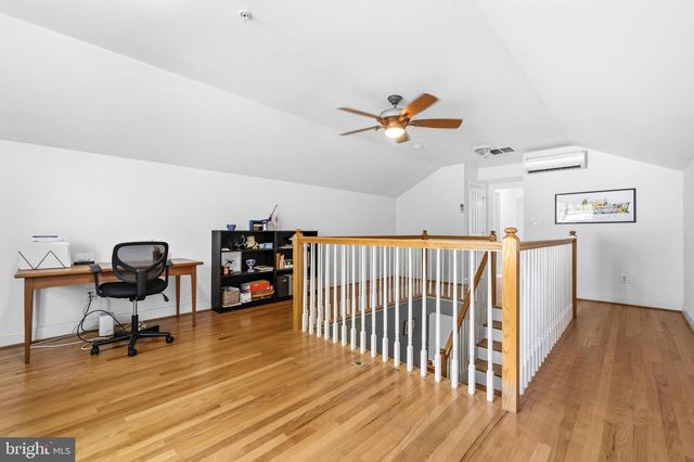 9421 HOLLAND AVE, Bethesda, MD 20814