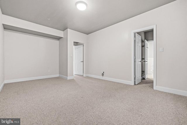 9421 HOLLAND AVE, Bethesda, MD 20814