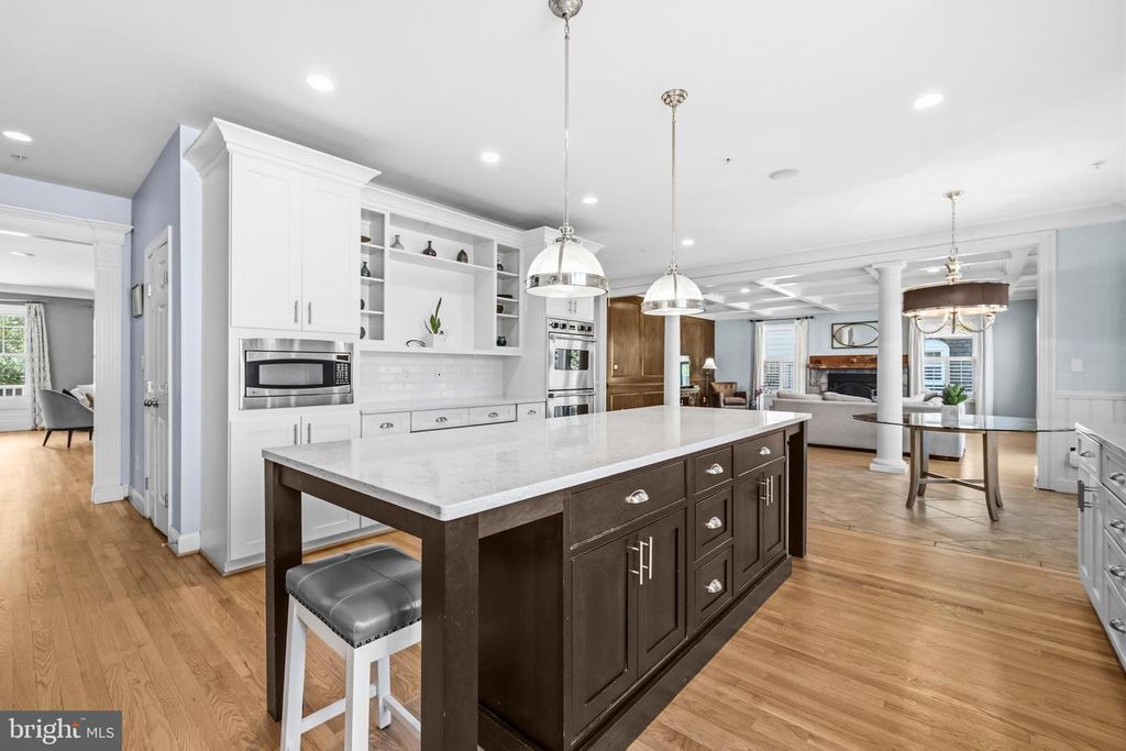 Image 10 of property listing at 9421 HOLLAND AVE, Bethesda, MD 20814