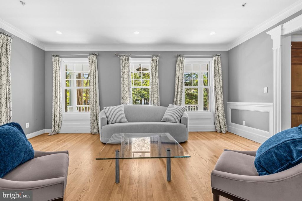 Image 16 of property listing at 9421 HOLLAND AVE, Bethesda, MD 20814