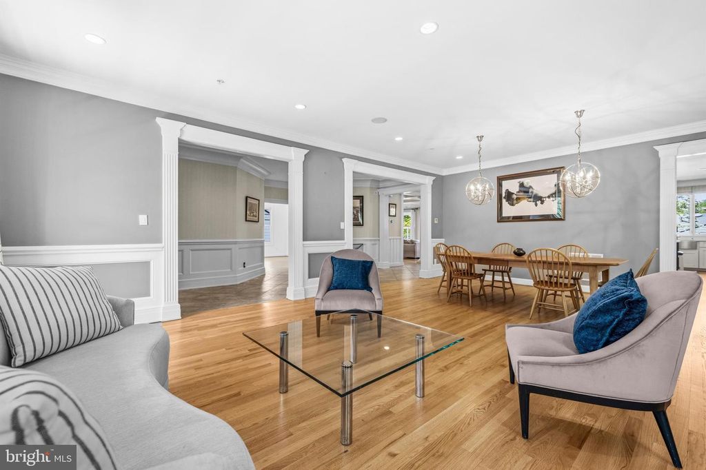 Image 17 of property listing at 9421 HOLLAND AVE, Bethesda, MD 20814