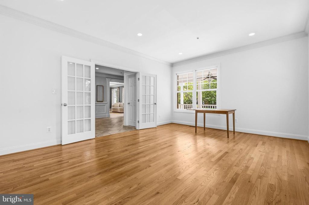 Image 18 of property listing at 9421 HOLLAND AVE, Bethesda, MD 20814