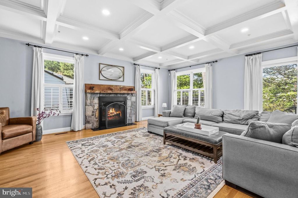 Image 2 of property listing at 9421 HOLLAND AVE, Bethesda, MD 20814