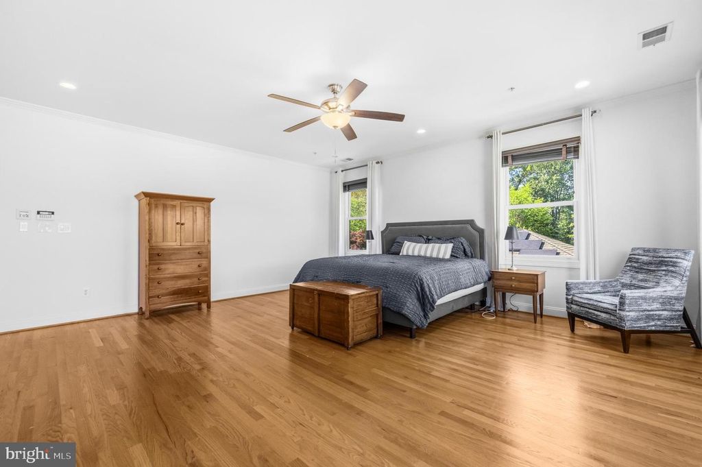 Image 24 of property listing at 9421 HOLLAND AVE, Bethesda, MD 20814