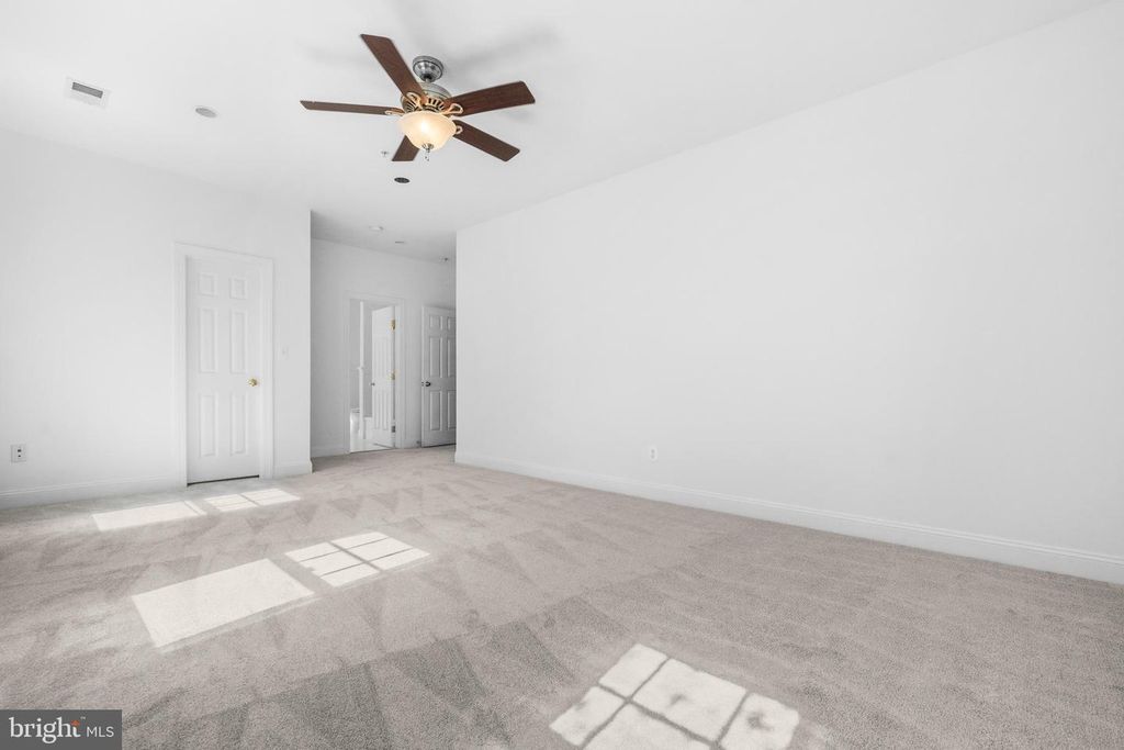 Image 33 of property listing at 9421 HOLLAND AVE, Bethesda, MD 20814