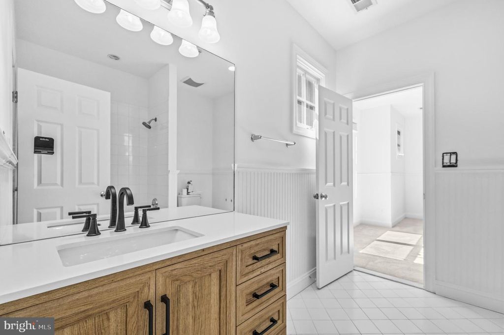 Image 34 of property listing at 9421 HOLLAND AVE, Bethesda, MD 20814