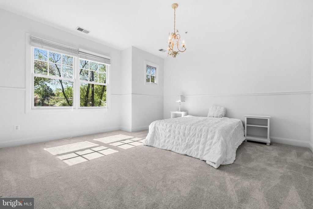 Image 36 of property listing at 9421 HOLLAND AVE, Bethesda, MD 20814