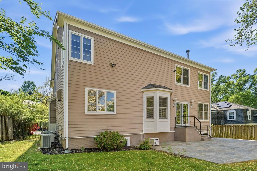 Image 57 of property listing at 9421 HOLLAND AVE, Bethesda, MD 20814