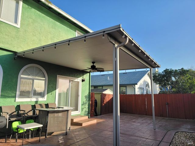 1130 Silk Oak Dr, Suisun City, CA 94585