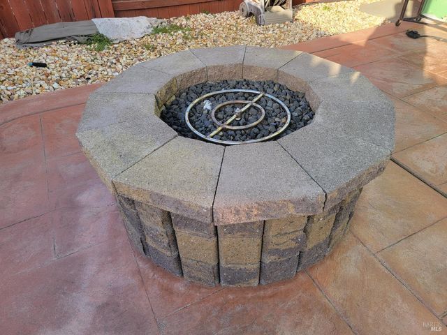 1130 Silk Oak Dr, Suisun City, CA 94585