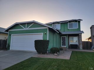 1130 Silk Oak Dr, Suisun City, CA 94585