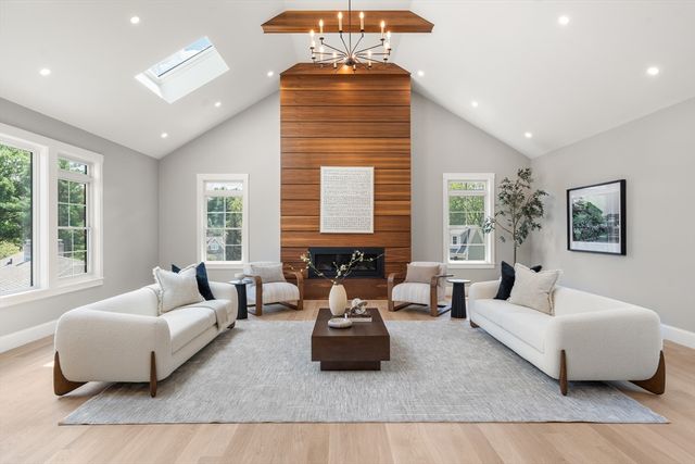 55 Crestview Rd, Belmont, MA 02478
