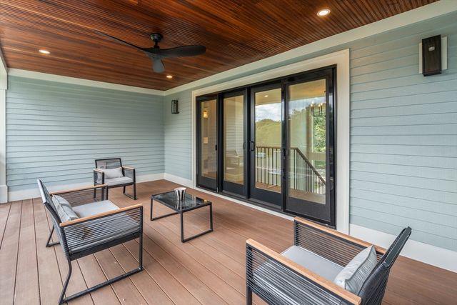 55 Crestview Rd, Belmont, MA 02478
