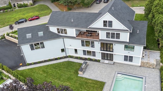55 Crestview Rd, Belmont, MA 02478