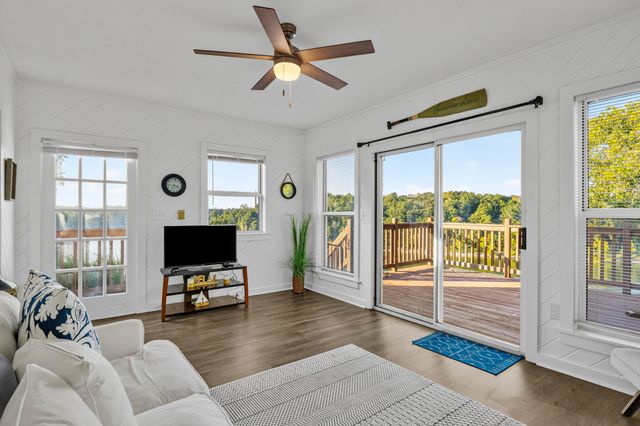 549 Ashley Camp Road, Harrodsburg, KY 40330