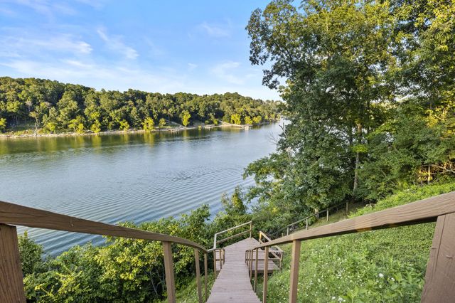 549 Ashley Camp Road, Harrodsburg, KY 40330