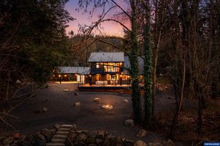 6057 Peaceful Ln, Silverton, OR 97381