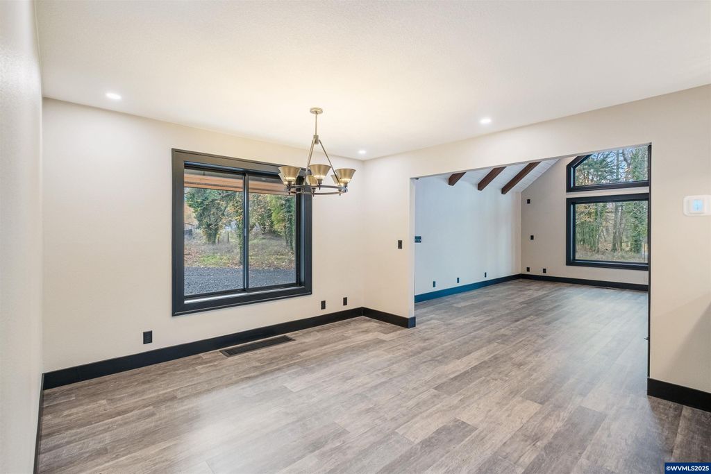 Image 45 of property listing at 6057 Peaceful Ln, Silverton, OR 97381