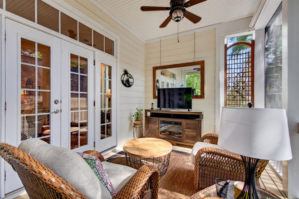 Image 26 of property listing at 142 Donning Drive, Summerville, SC 29483