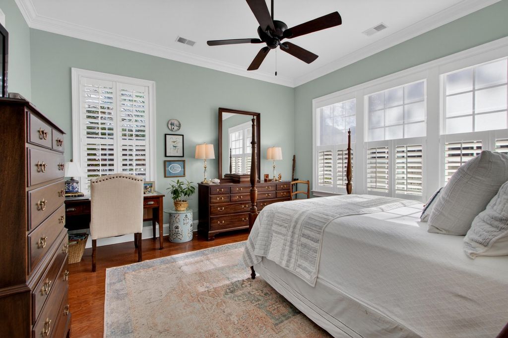 Image 32 of property listing at 142 Donning Drive, Summerville, SC 29483