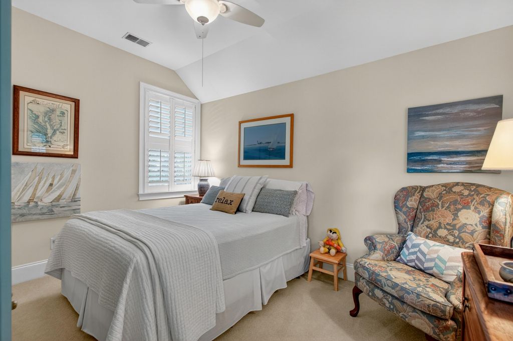 Image 43 of property listing at 142 Donning Drive, Summerville, SC 29483