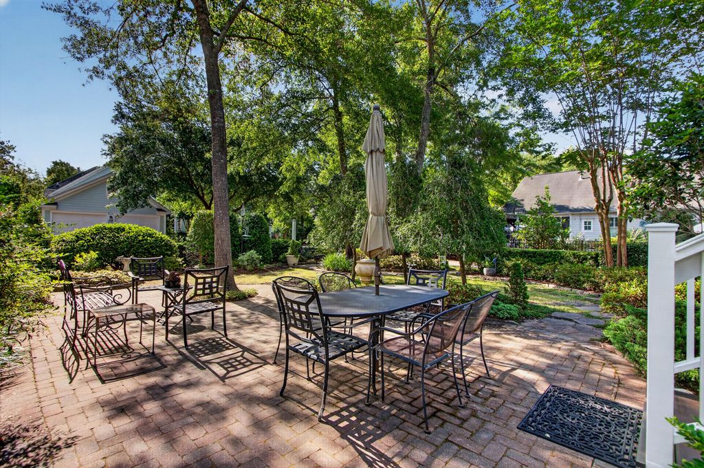 Image 50 of property listing at 142 Donning Drive, Summerville, SC 29483