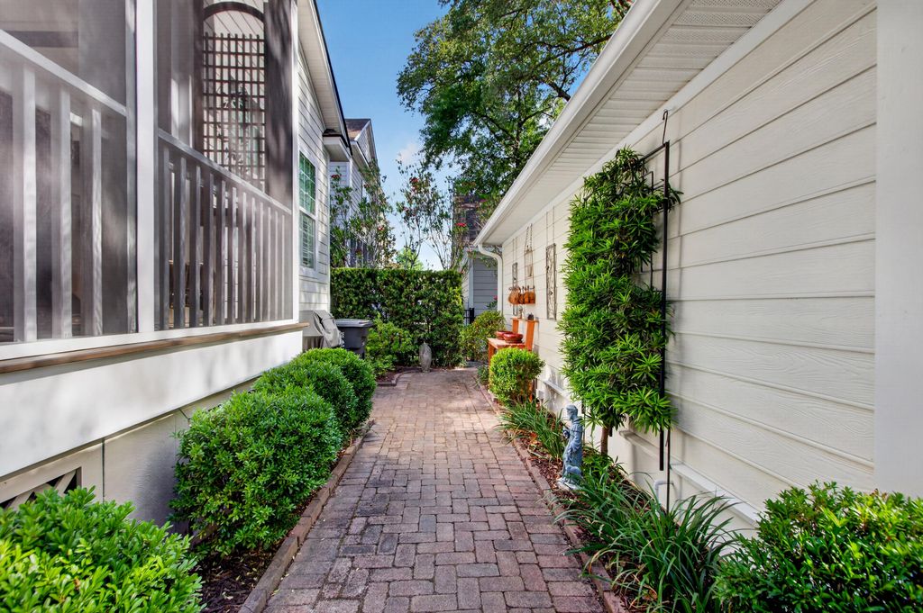 Image 54 of property listing at 142 Donning Drive, Summerville, SC 29483
