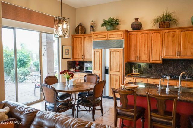 7611 E PONTEBELLA Drive, Scottsdale, AZ 85266