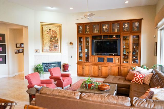 7611 E PONTEBELLA Drive, Scottsdale, AZ 85266