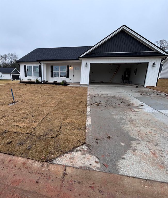 103 Brentley Drive, Chesnee, SC 29323