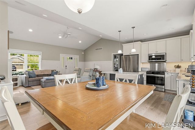 349 Parkside Lane, Douglas, MI 49406