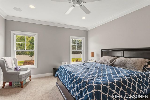 349 Parkside Lane, Douglas, MI 49406