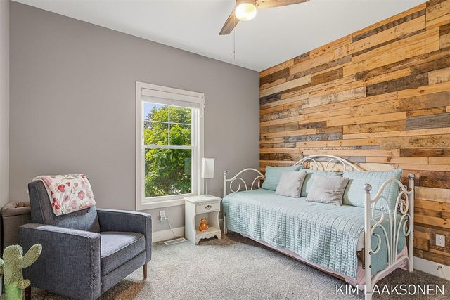 349 Parkside Lane, Douglas, MI 49406