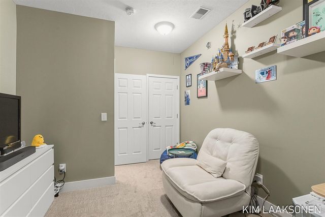 349 Parkside Lane, Douglas, MI 49406