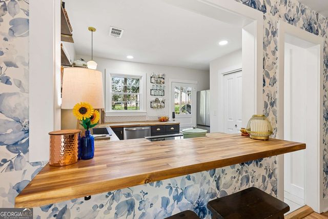 257 Vance Circle NE, Marietta, GA 30060