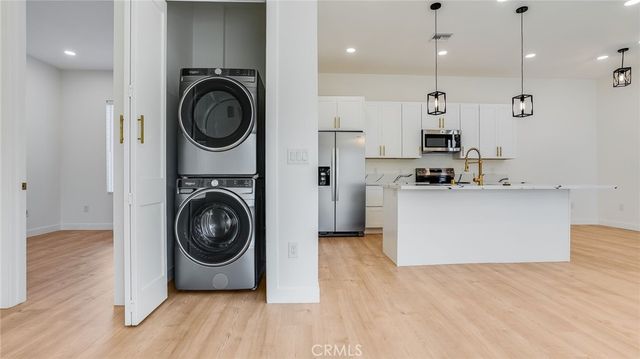 1822 Pomona, Costa Mesa, CA 92627