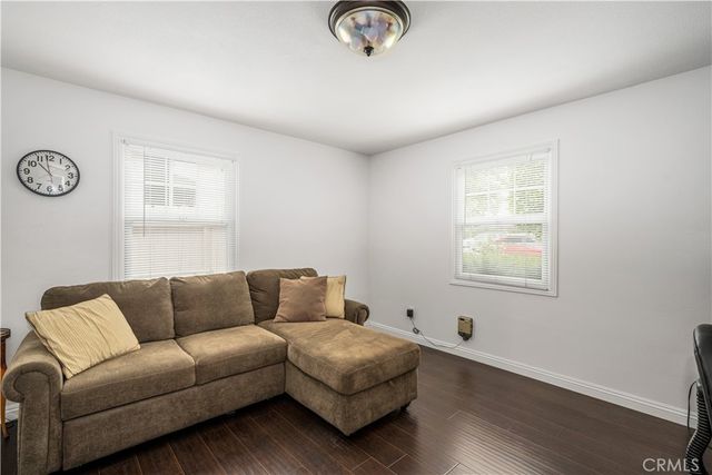 1822 Pomona, Costa Mesa, CA 92627