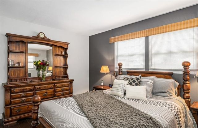 1822 Pomona, Costa Mesa, CA 92627