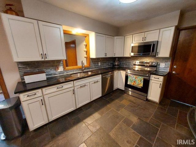 1536 Gregory Lane, Jasper, IN 47546
