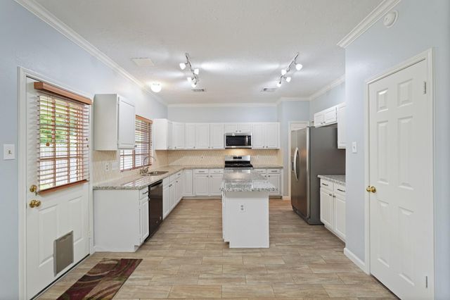 16215 Wemyss Bay Road, Houston, TX 77095