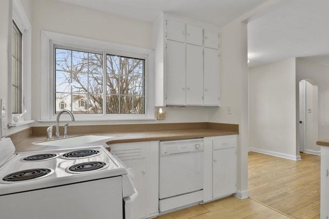 37 S Hillside Terrace, Madison, WI 53705