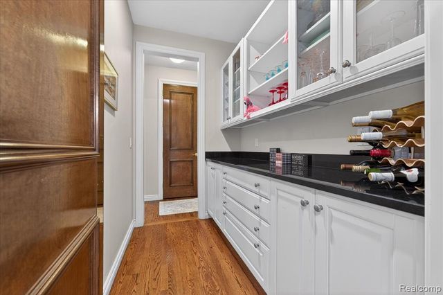 4806 Goodison Place Drive, Rochester, MI 48306