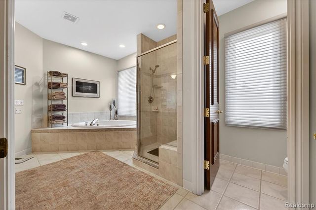 4806 Goodison Place Drive, Rochester, MI 48306