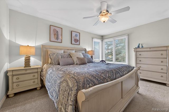 4806 Goodison Place Drive, Rochester, MI 48306