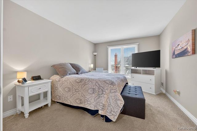 4806 Goodison Place Drive, Rochester, MI 48306